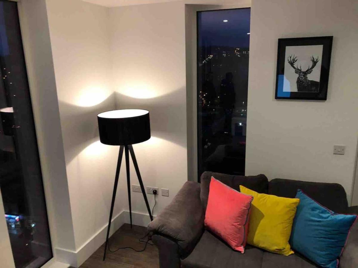 Apartment High View Two Bedroom In Woolwich