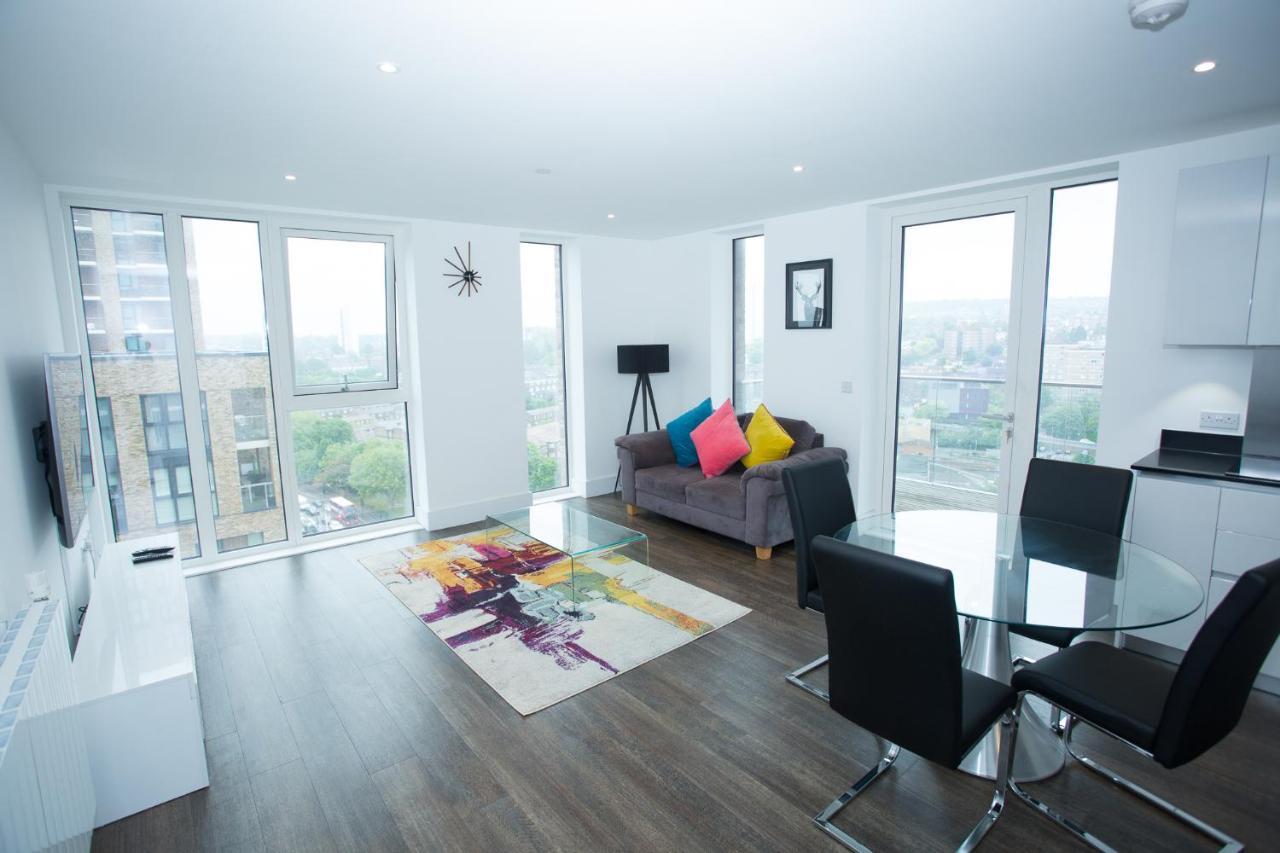 High View Two Bedroom In Woolwich