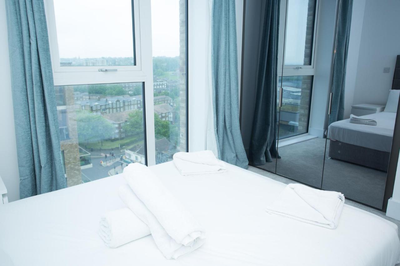 High View Two Bedroom In Woolwich *