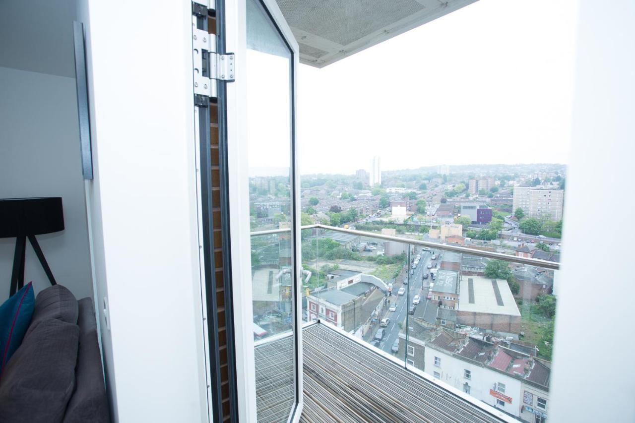 Apartment High View Two Bedroom In Woolwich London