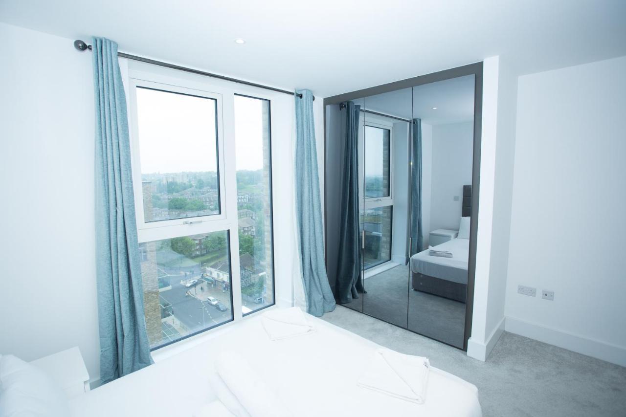 High View Two Bedroom In Woolwich *