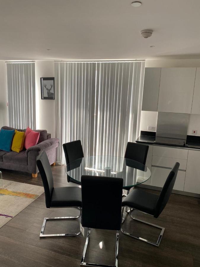 Apartment High View Two Bedroom In Woolwich