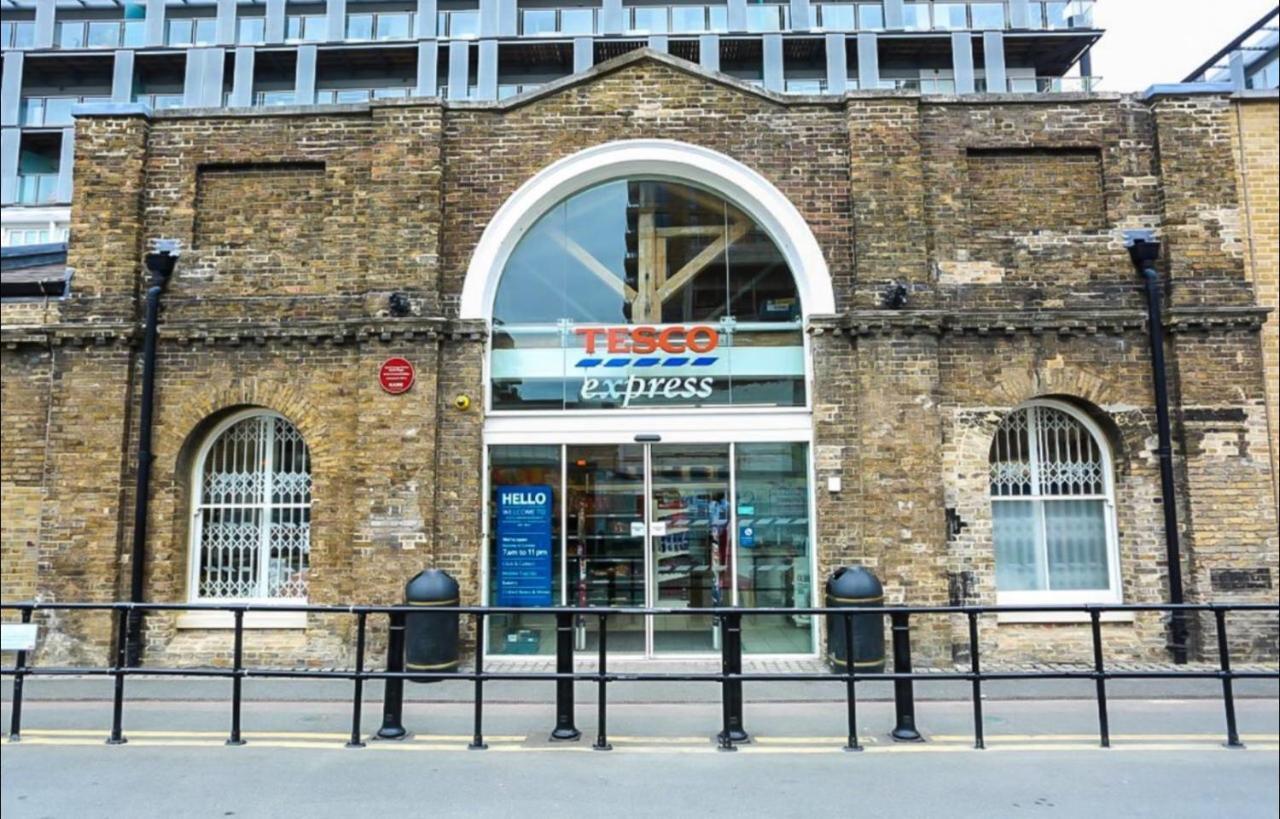 High View Two Bedroom In Woolwich *